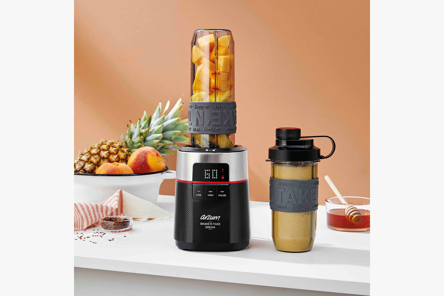 ARZUM AR1148 Shake'N Take Dream Personal Blender - Black 1 Year Warranty